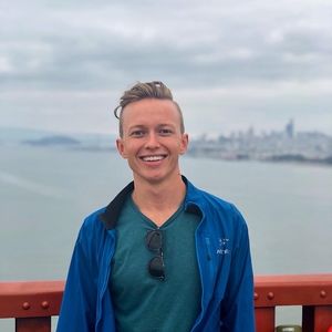 Meet your Posher, Logan